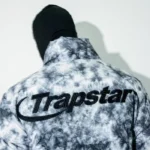 Chaqueta Acolchada Trapstar Hyperdrive Tie Die 3.webp