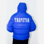 Trapstar Decoded Hooded Puffer Jacket Blue 5.jpg